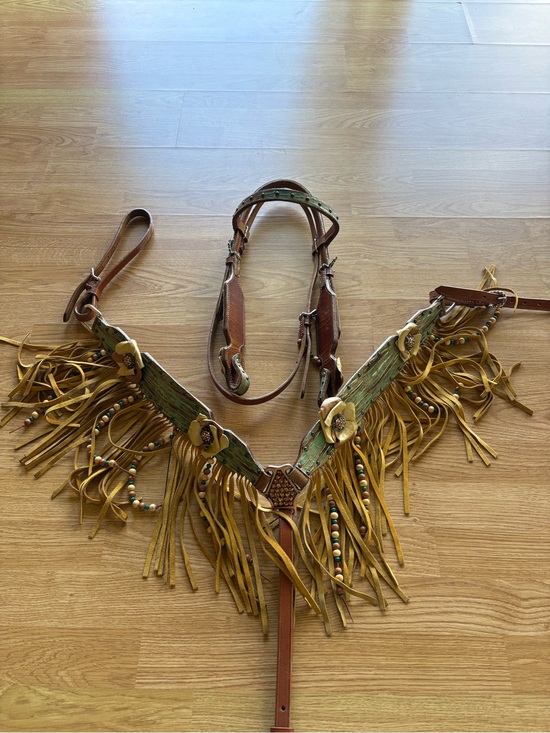 Other - Barrel Racing Western Fringe Leather Tack Set !!!